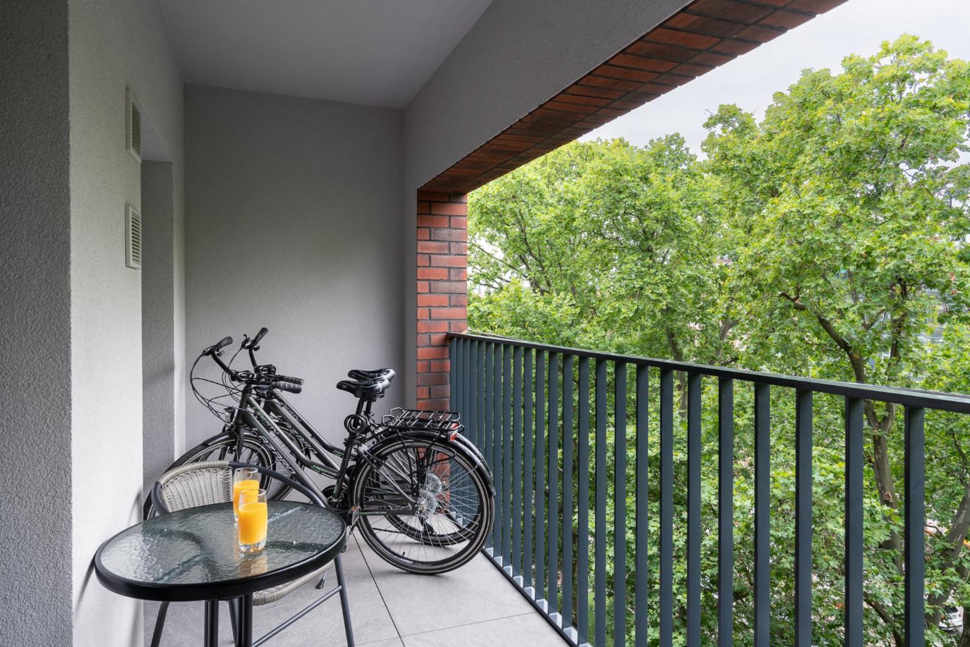 Apartwro 4Th-City Square Railway Station Balcony, Garage, Bicycles Wroclaw Luaran gambar